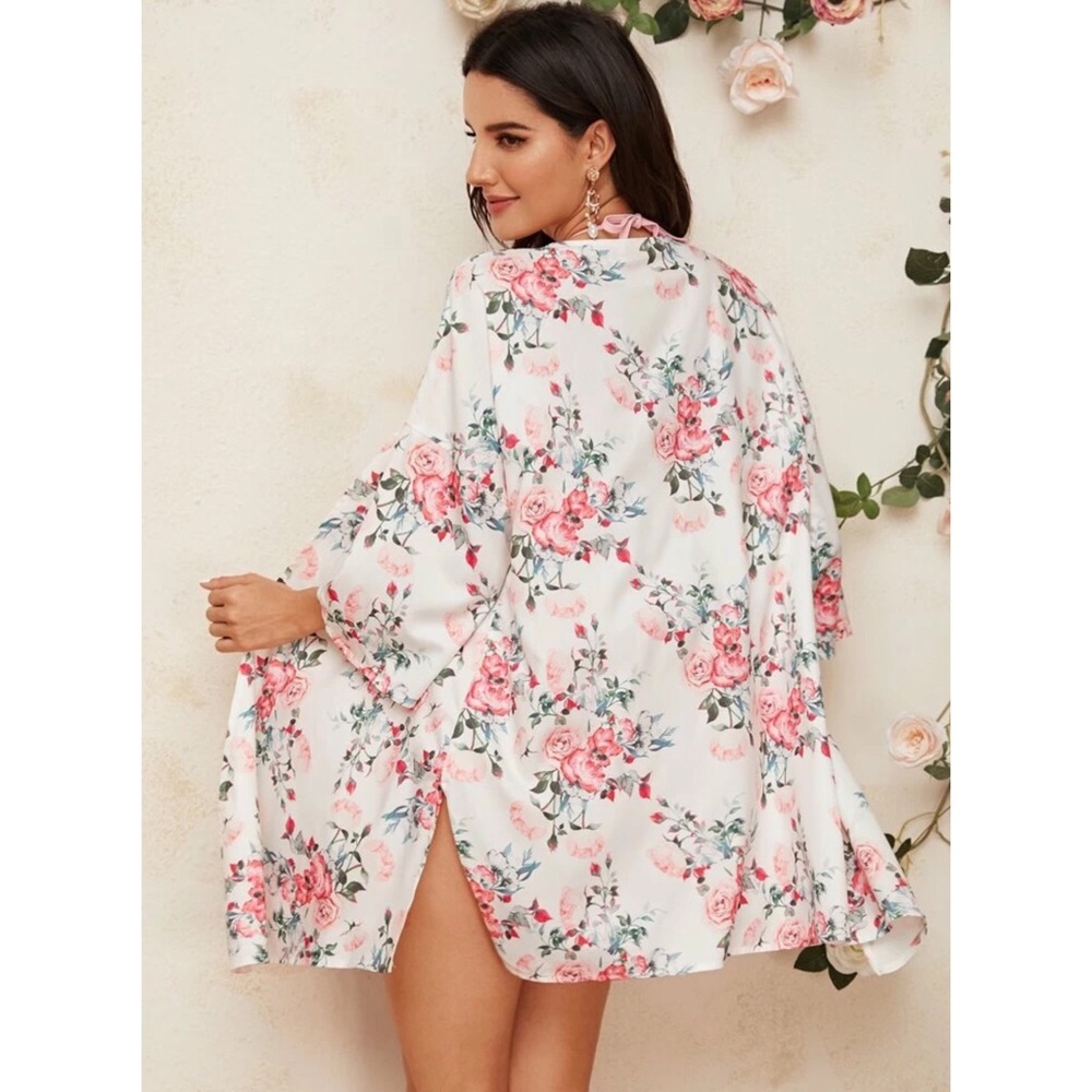 ❤️HOST PICK❤️Boho Floral Kimono - Picture 3 of 5